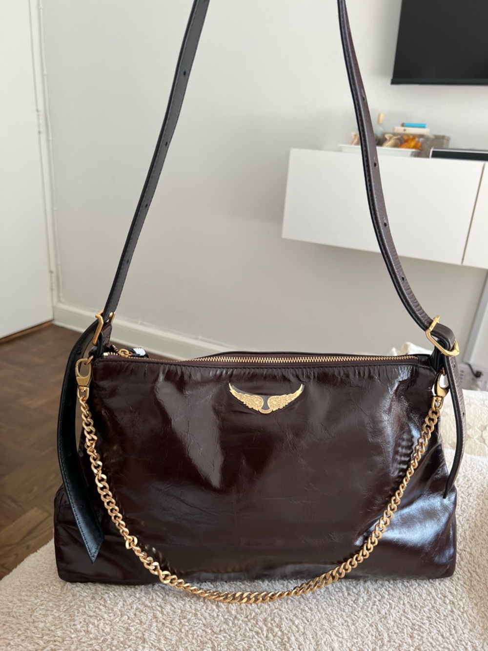 Zadig & Voltaire Black Patent Shoulder Bag with Gold Chain - Picture 3 of 4
